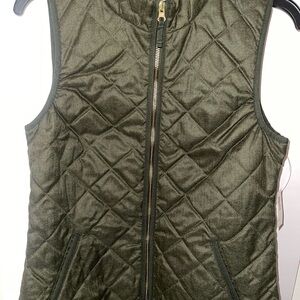 Old Navy Quilted Vest in Olive Green